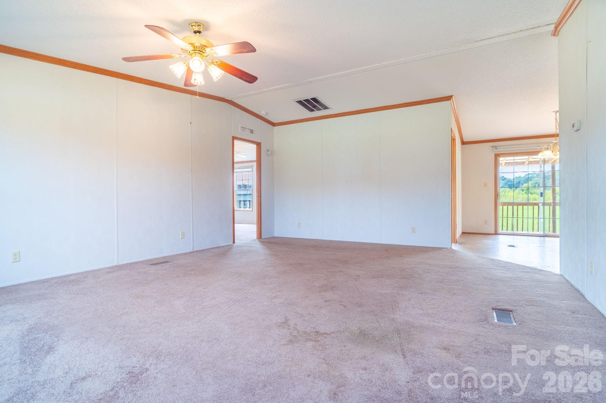 102 Jenny Drive Property Photo 10