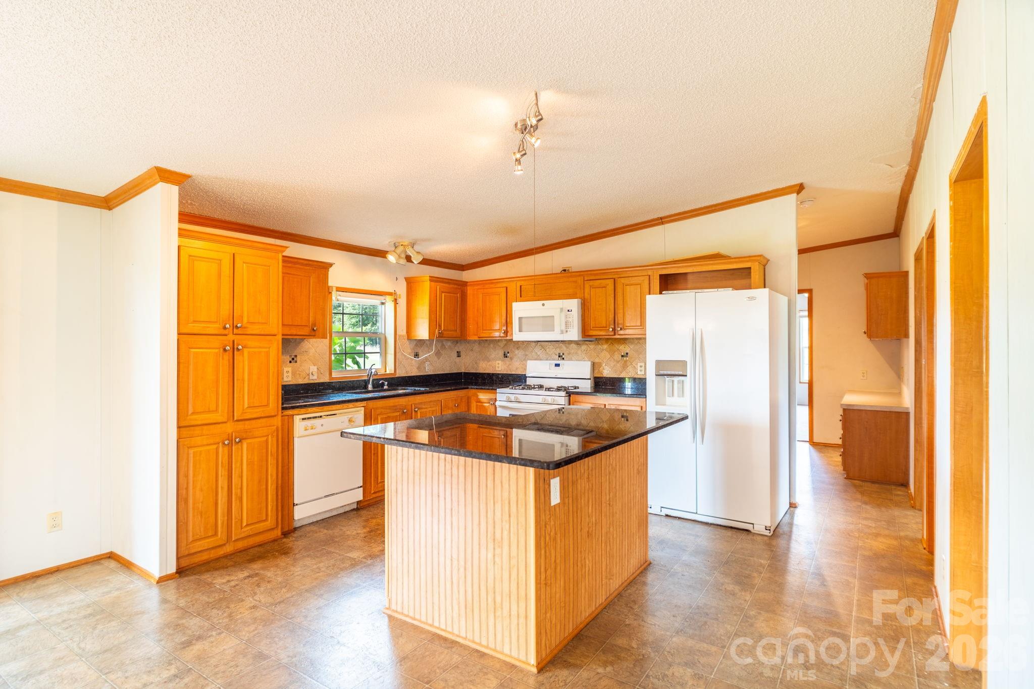 102 Jenny Drive Property Photo 11