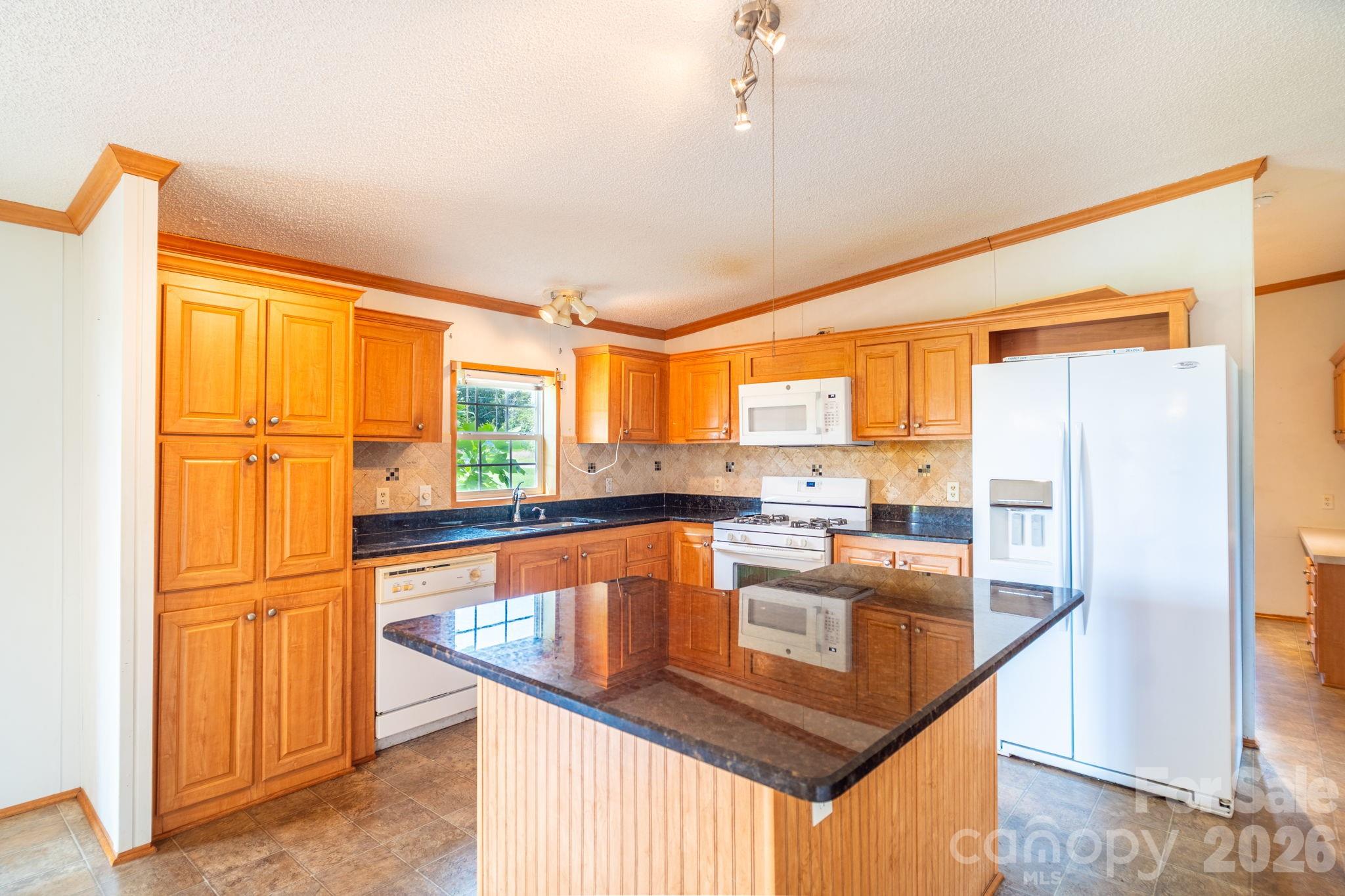 102 Jenny Drive Property Photo 12