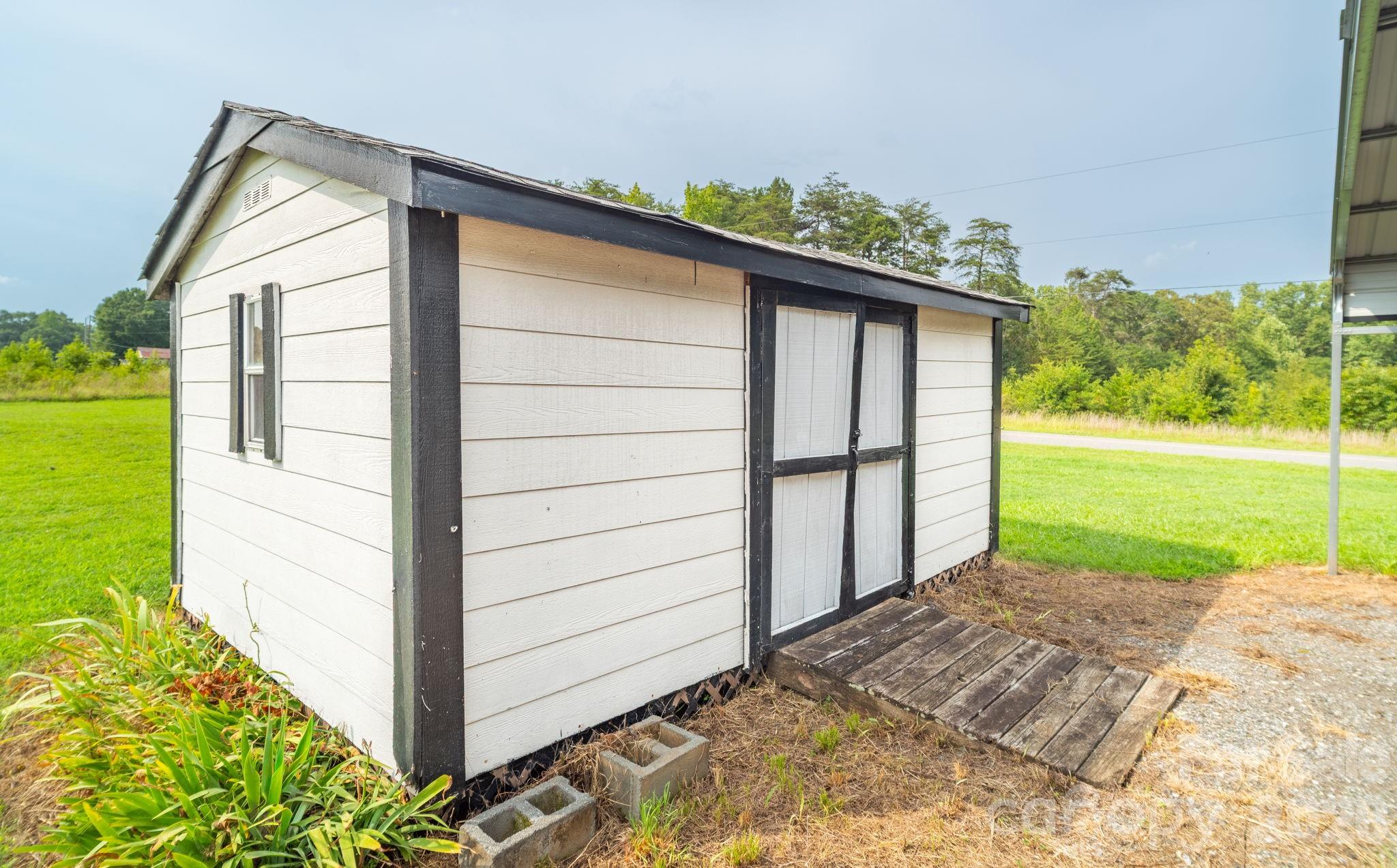 102 Jenny Drive Property Photo 41