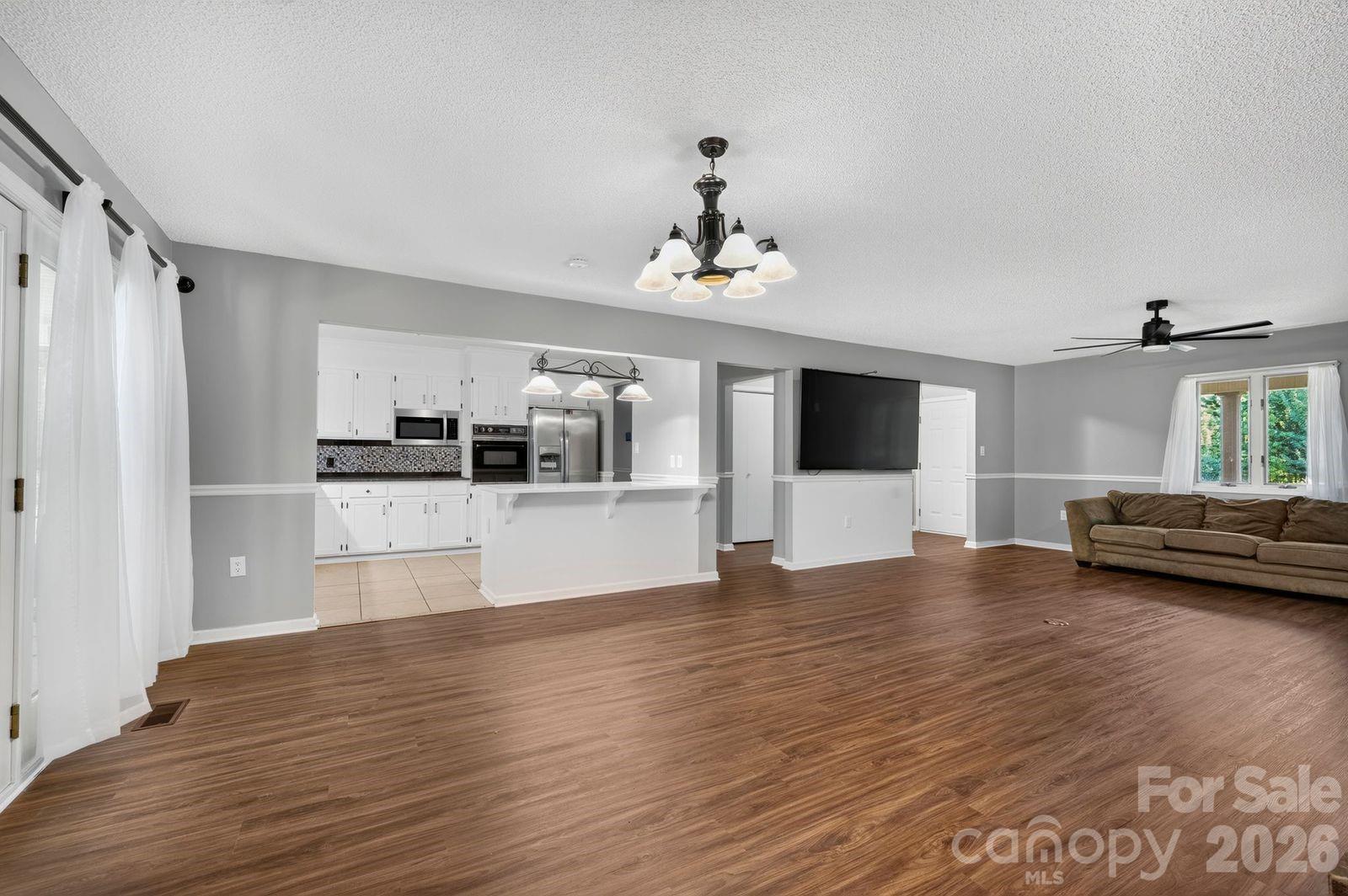 3959 Holly Springs Drive Property Photo 14