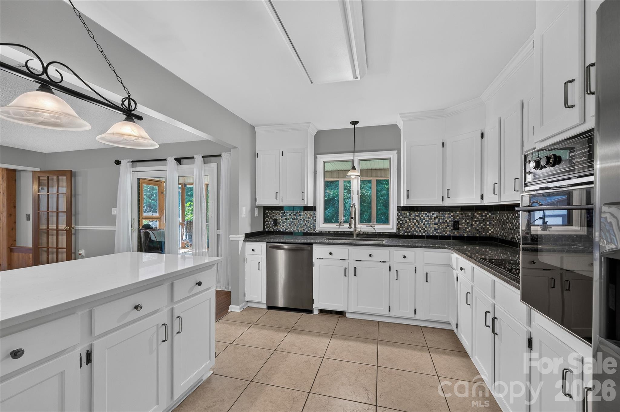 3959 Holly Springs Drive Property Photo 15