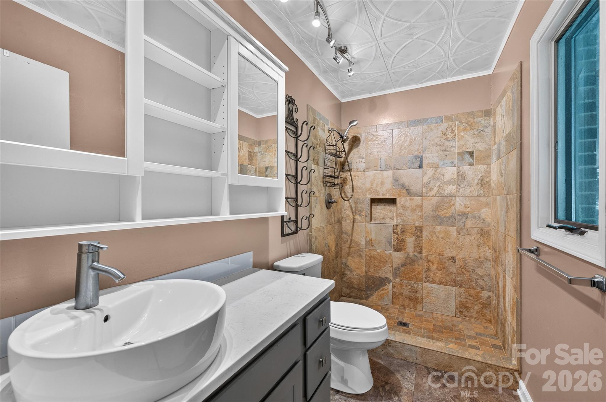 3959 Holly Springs Drive Property Photo 23