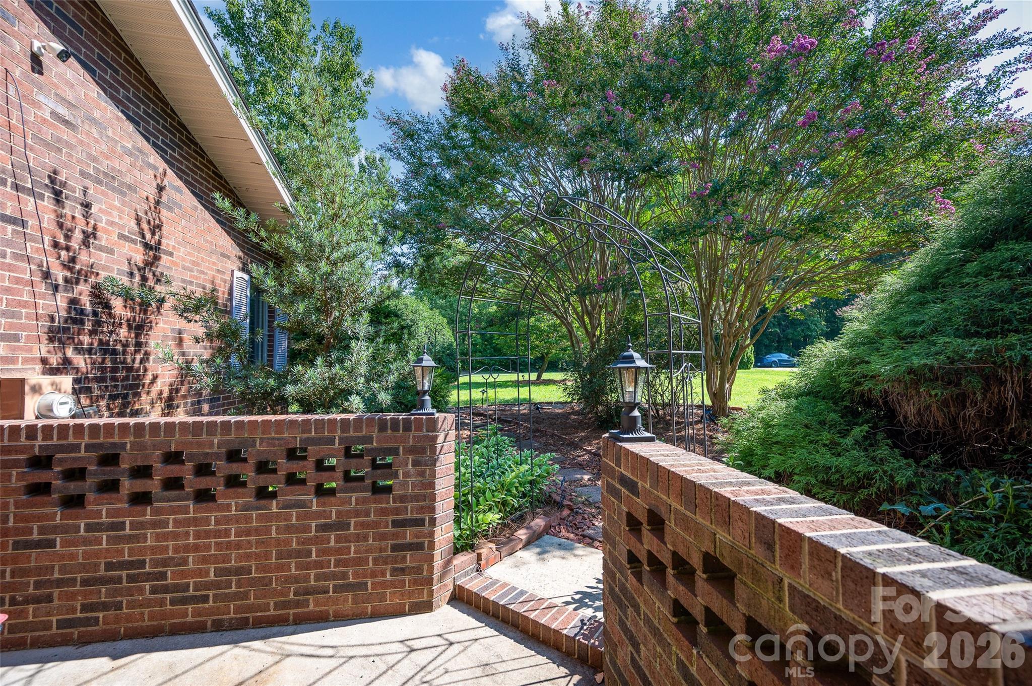 3959 Holly Springs Drive Property Photo 35