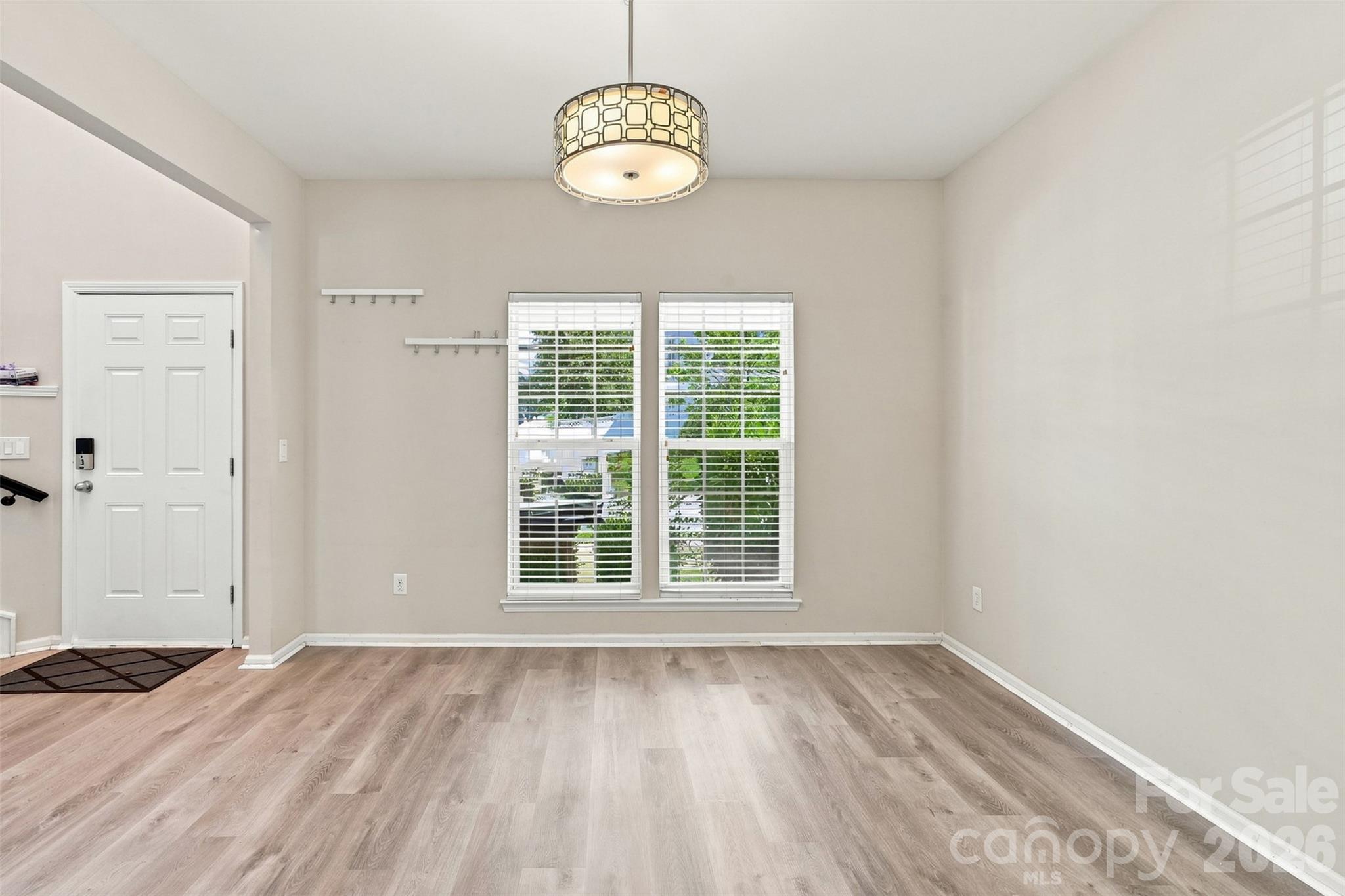 11841 Royal Castle Court Property Photo 6