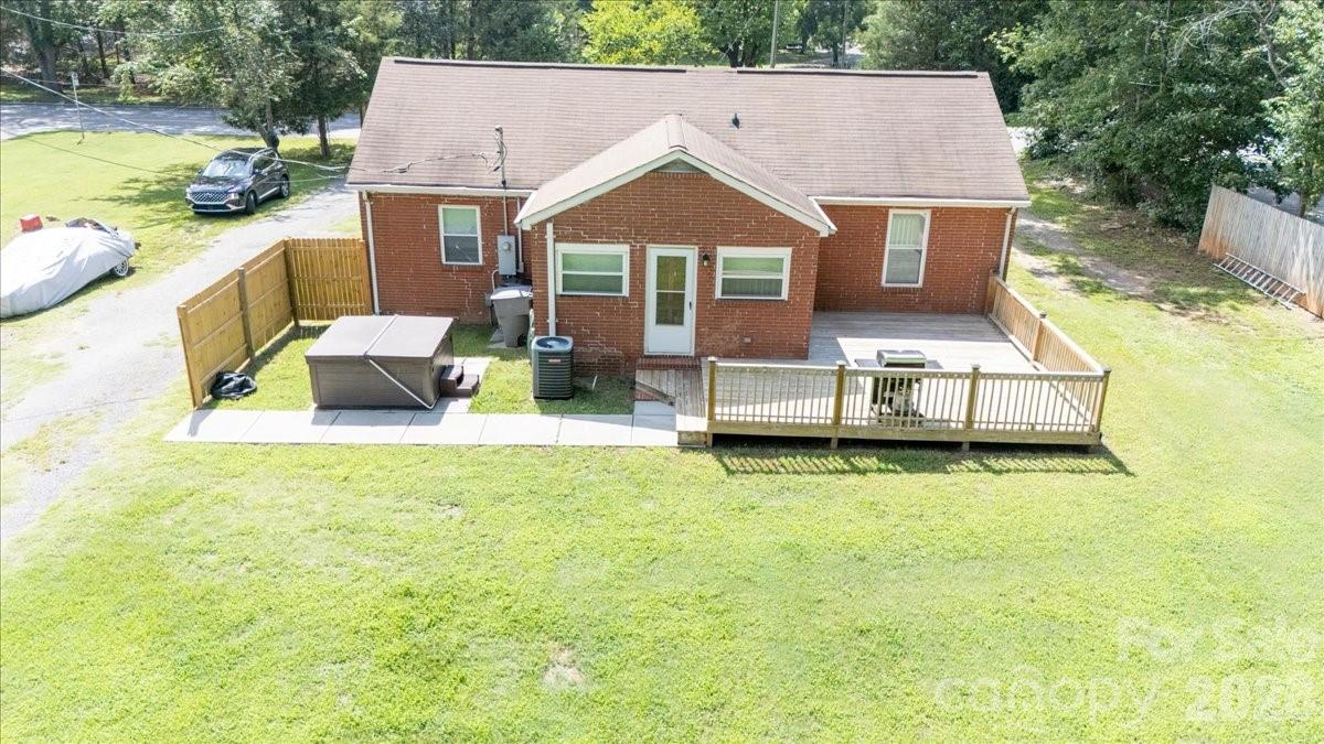 409 Toddville Road Property Photo 17