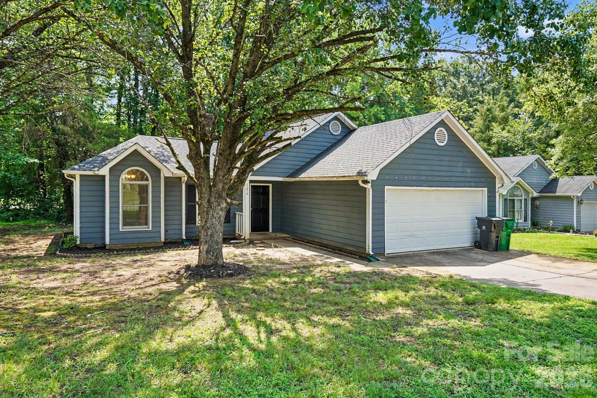 11616 Bowsby Court Property Photo 2