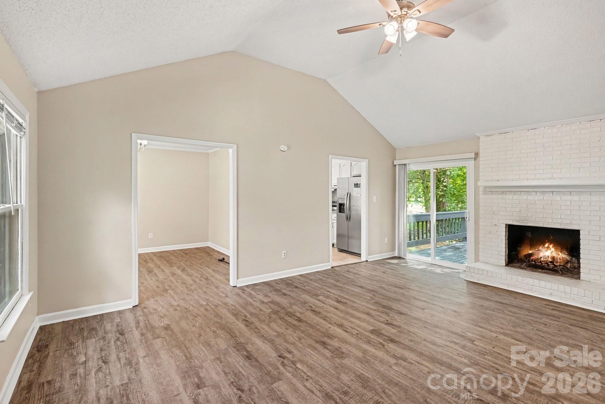 11616 Bowsby Court Property Photo 4