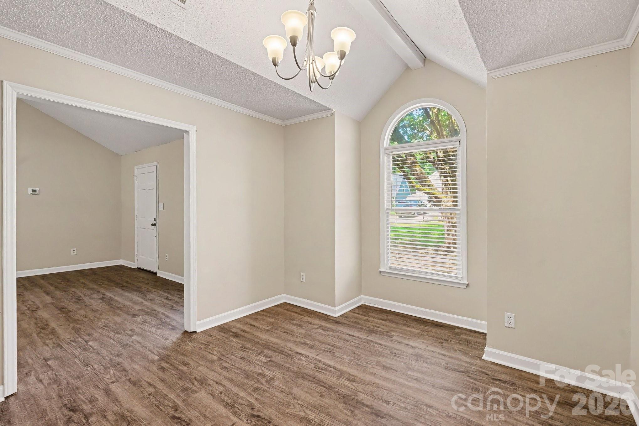 11616 Bowsby Court Property Photo 6