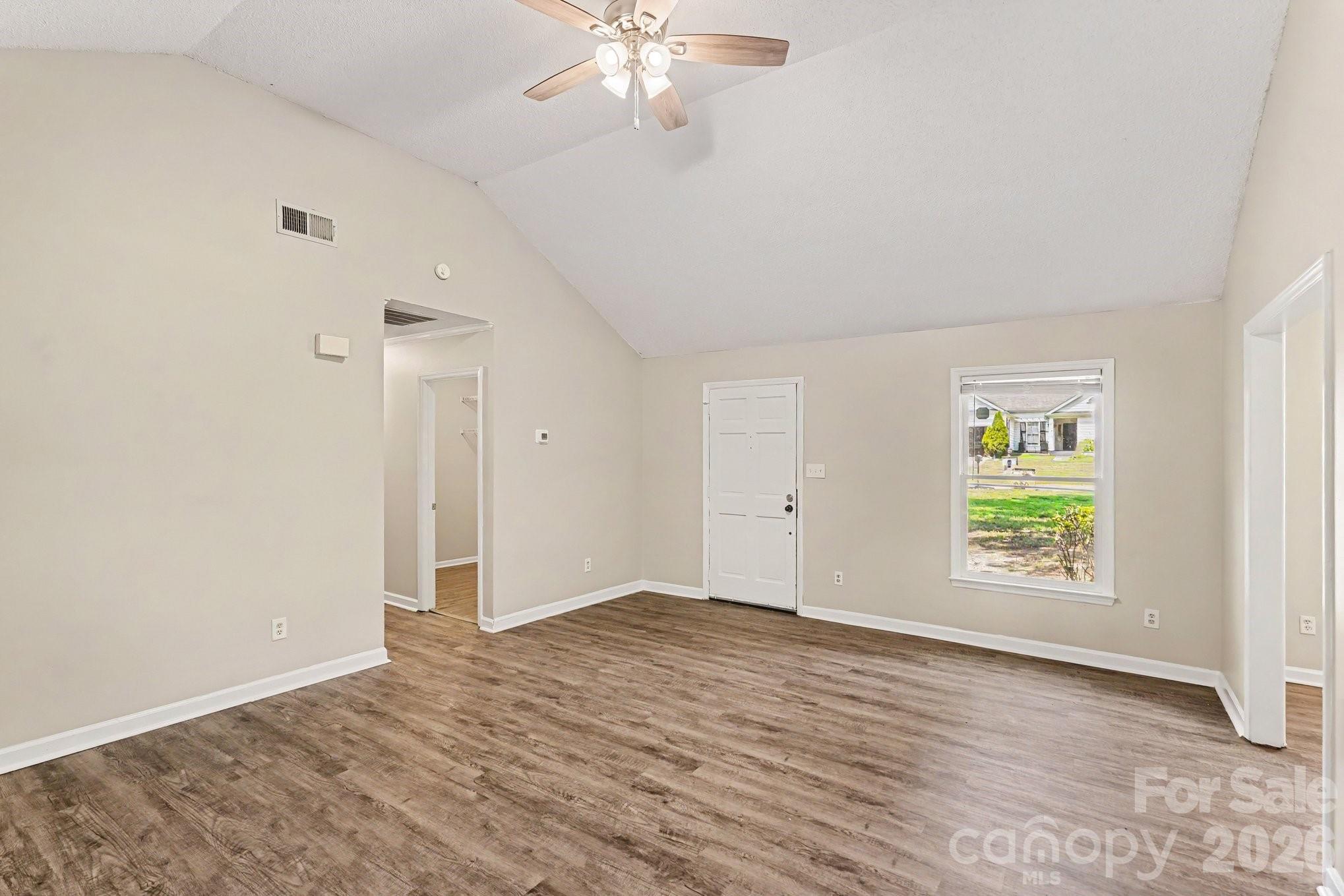 11616 Bowsby Court Property Photo 15