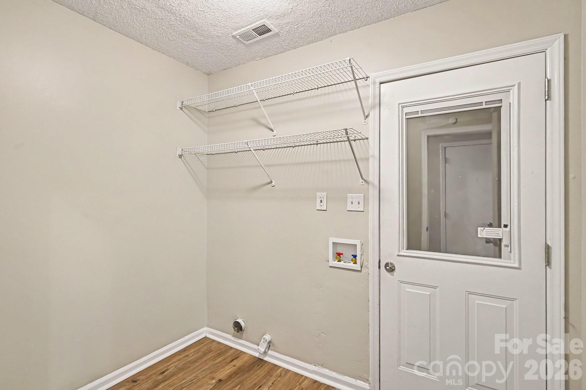 11616 Bowsby Court Property Photo 16