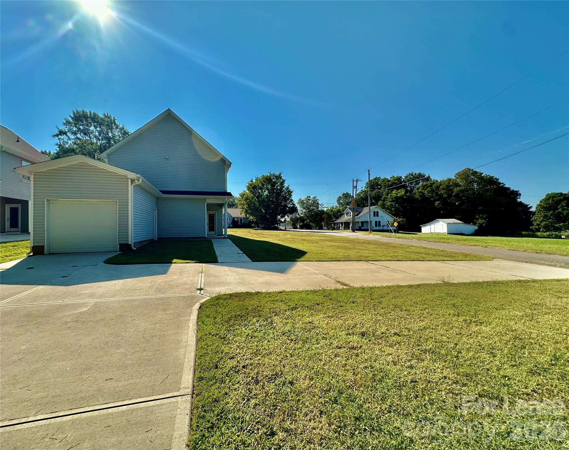 260 Mills Avenue Property Photo 5