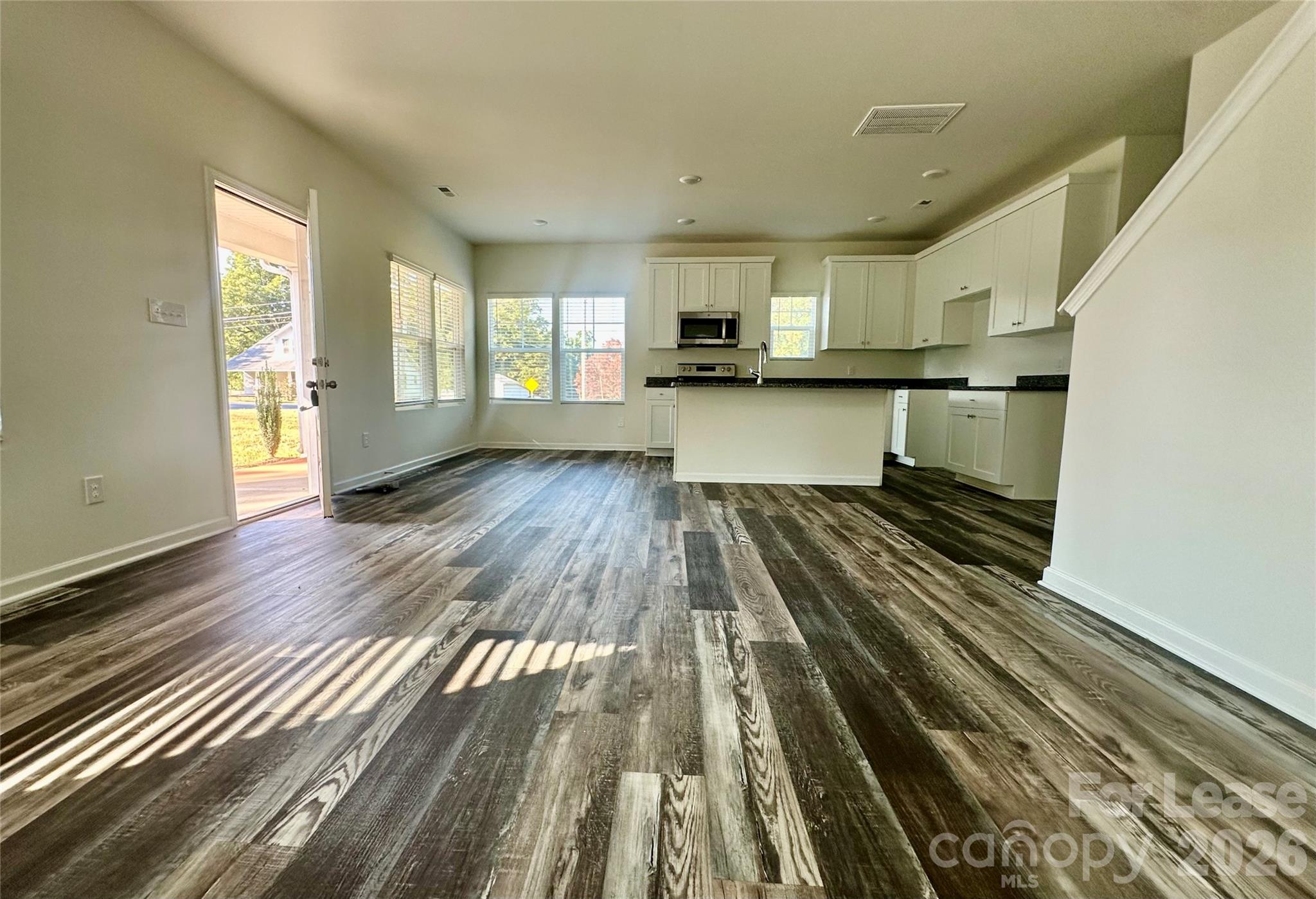 260 Mills Avenue Property Photo 6