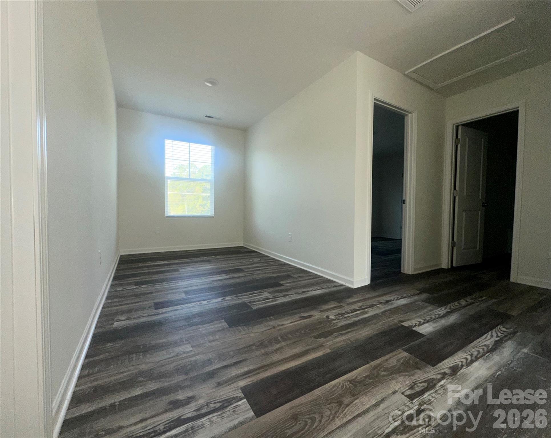 260 Mills Avenue Property Photo 28