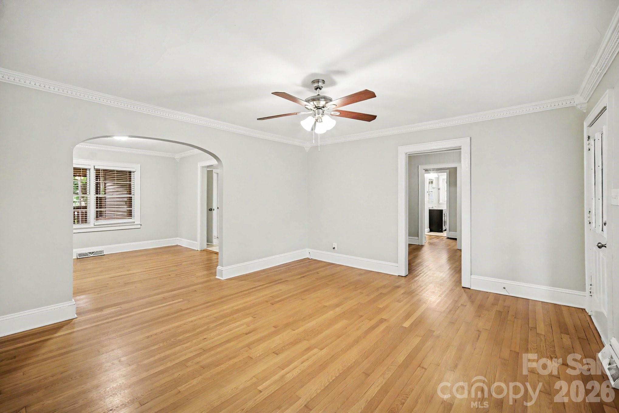 704 1st Avenue Place Property Photo 4