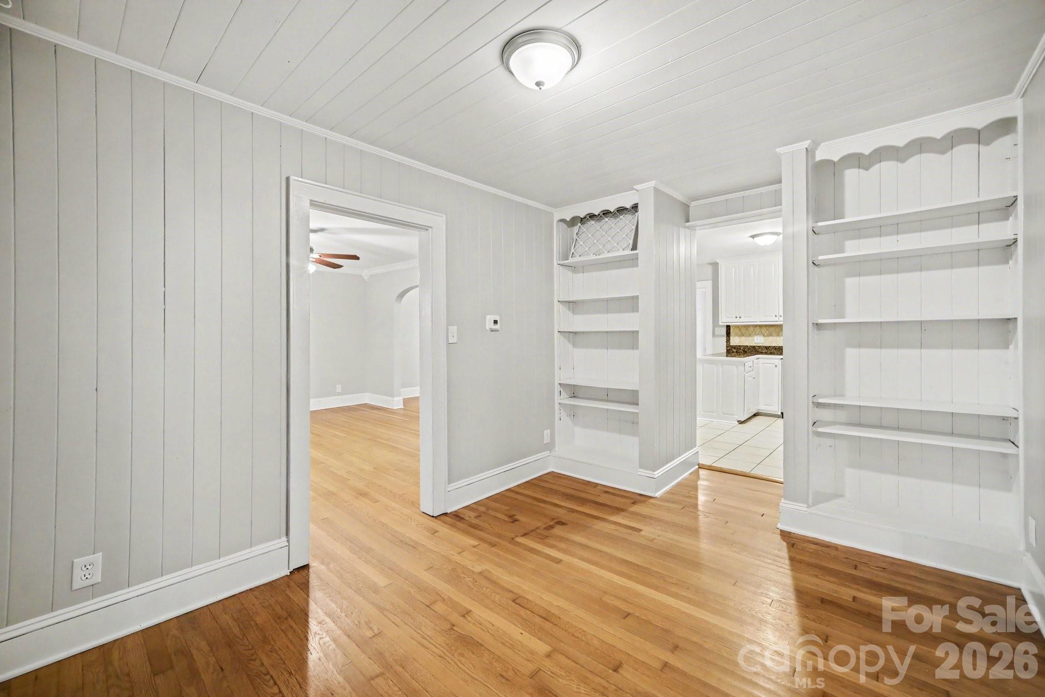 704 1st Avenue Place Property Photo 10