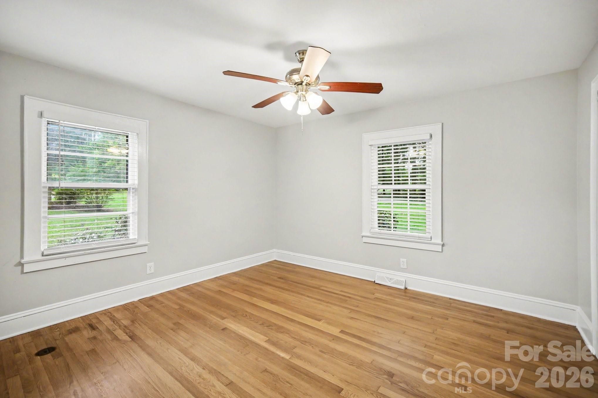 704 1st Avenue Place Property Photo 12