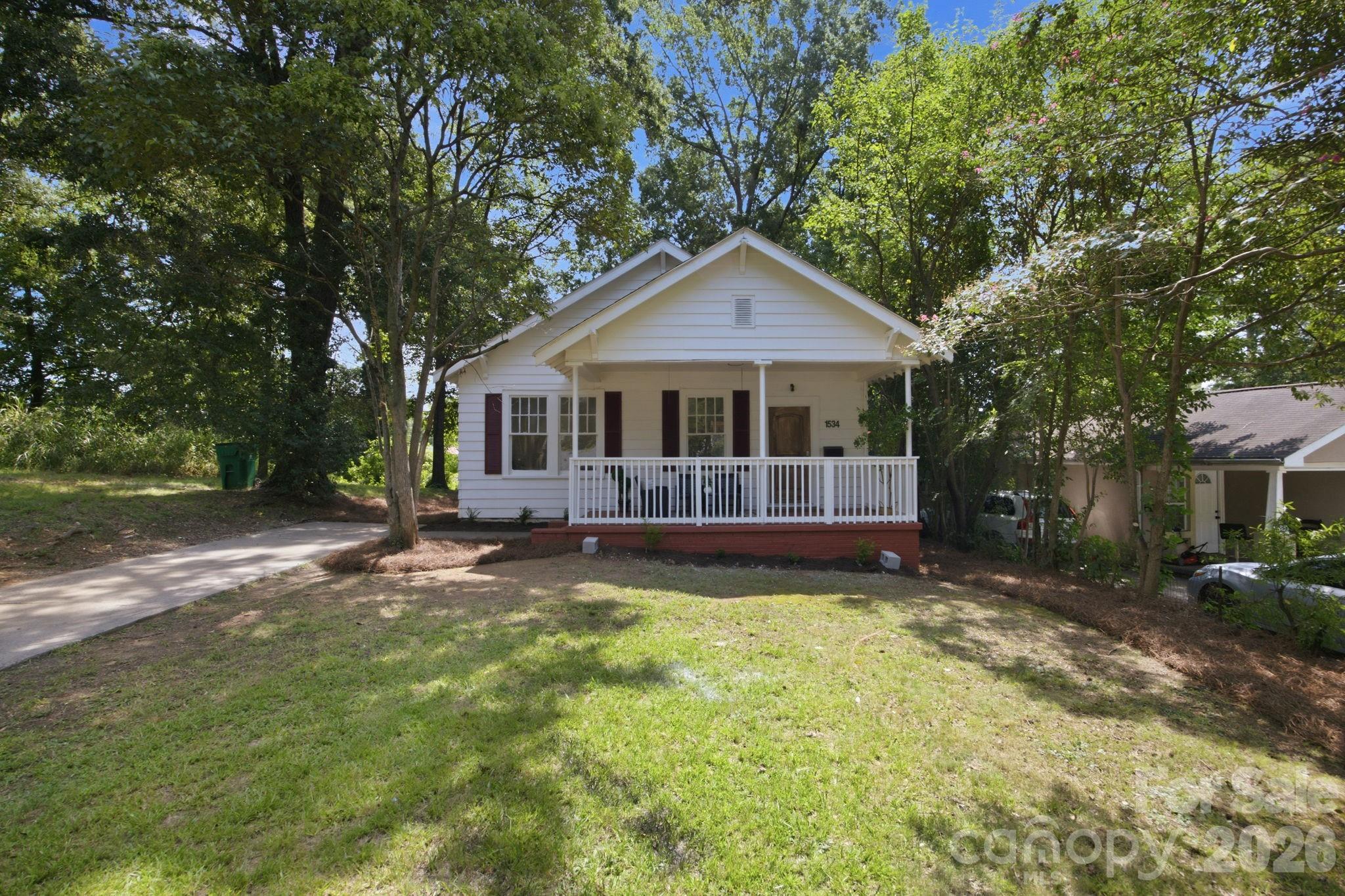 1534 Jennings Street Property Photo 2