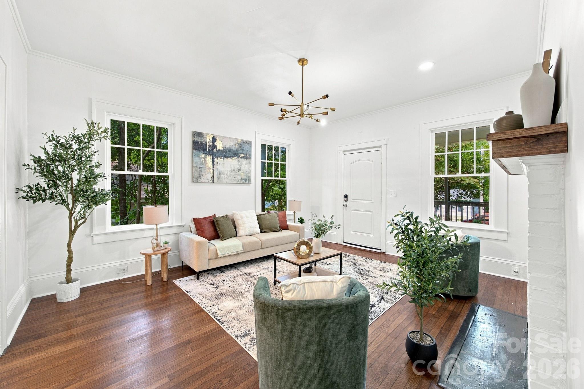 1534 Jennings Street Property Photo 6