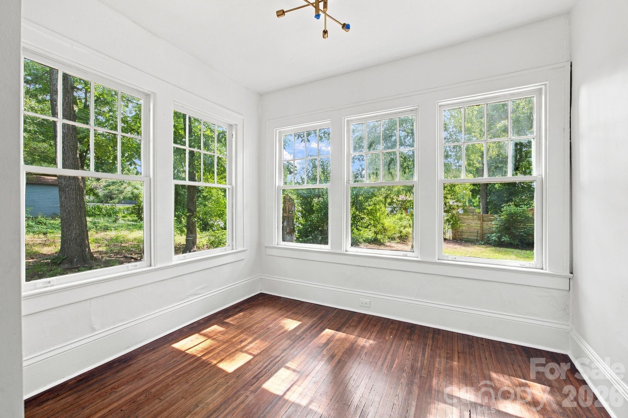 1534 Jennings Street Property Photo 16
