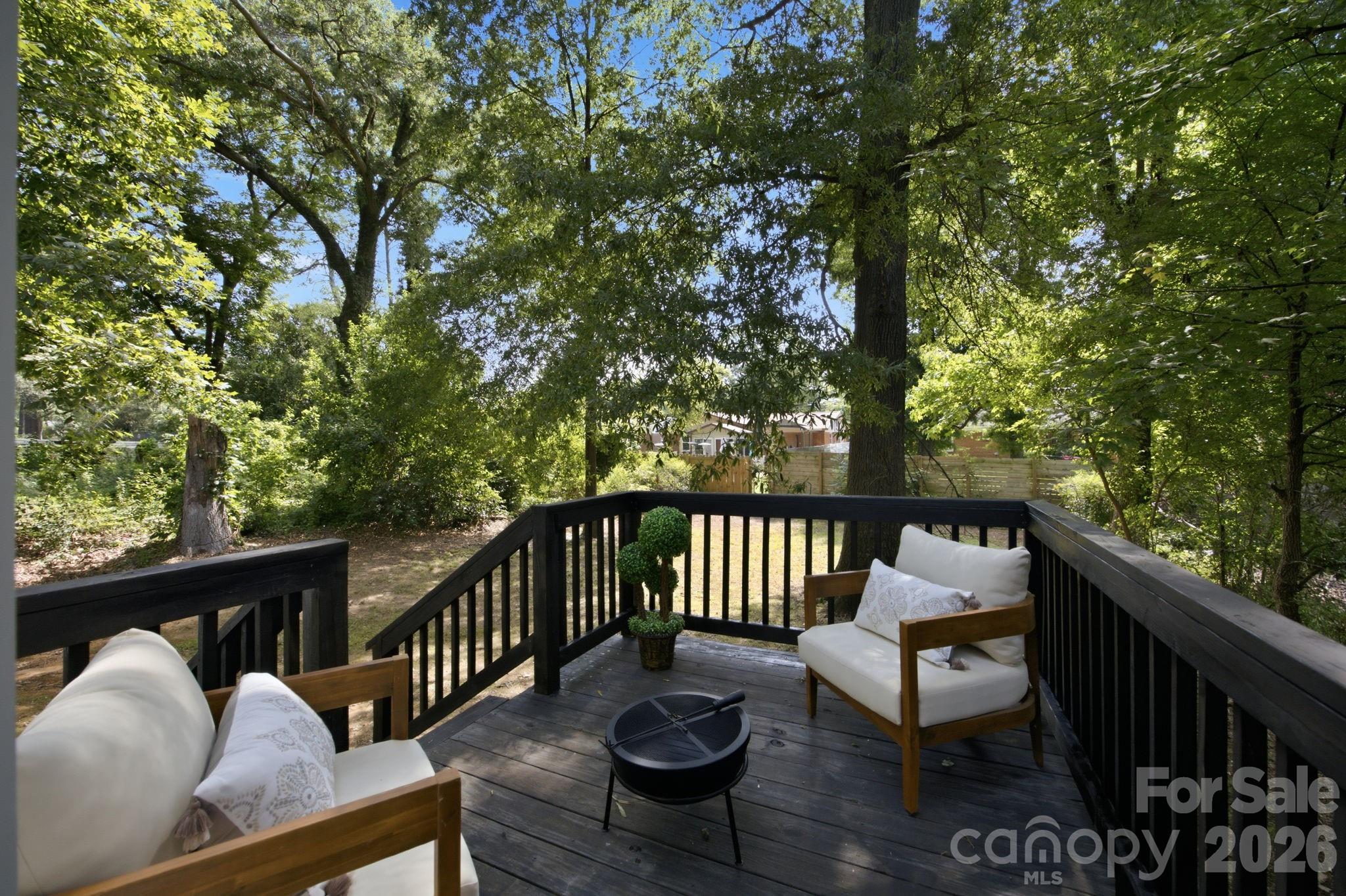 1534 Jennings Street Property Photo 22