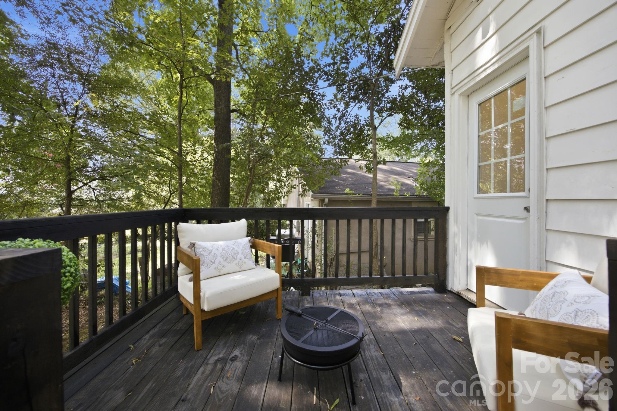 1534 Jennings Street Property Photo 23