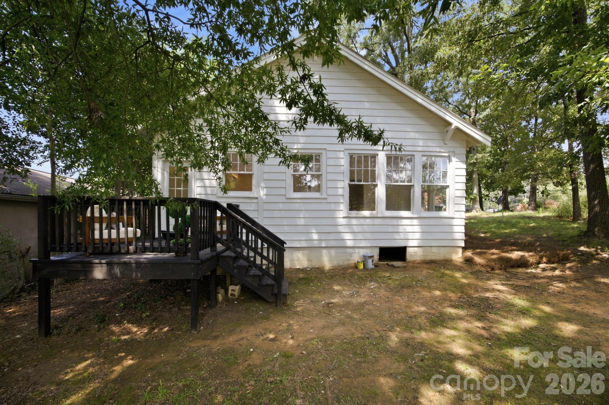 1534 Jennings Street Property Photo 36