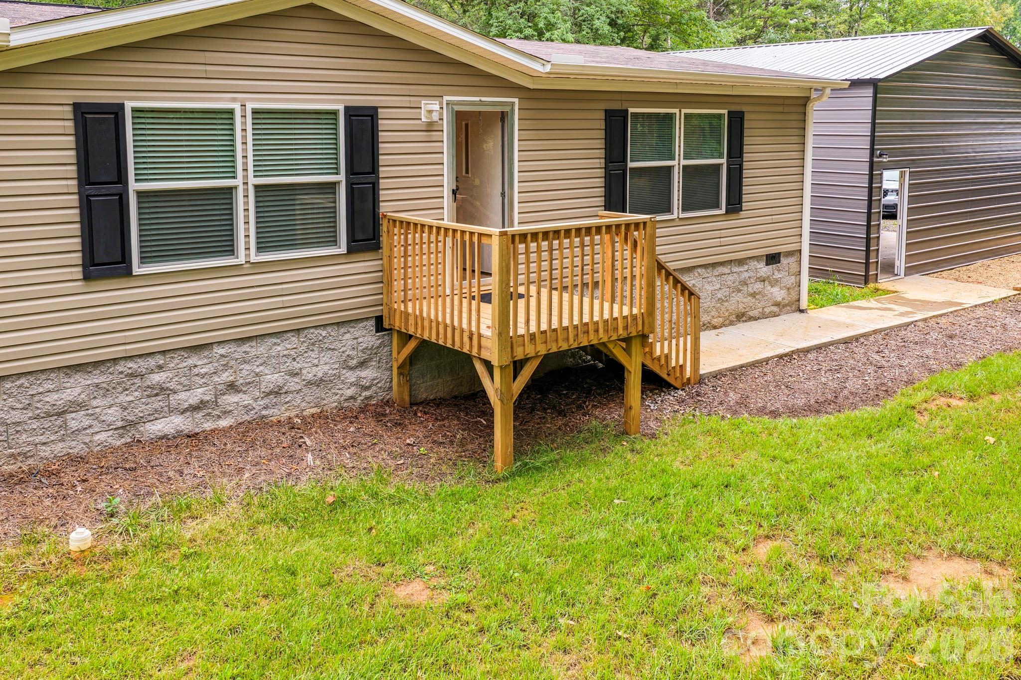 1496 Rock Spring Road Property Photo 1