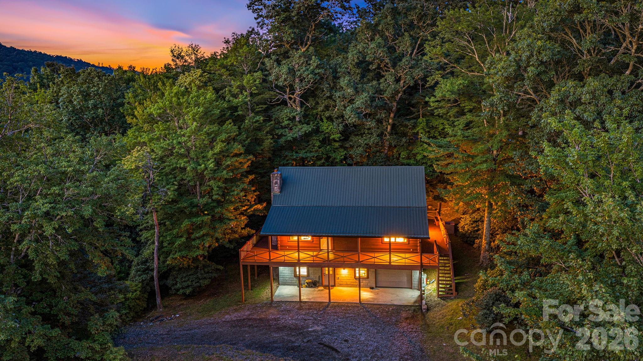 256 Fairway Loop Property Photo 2