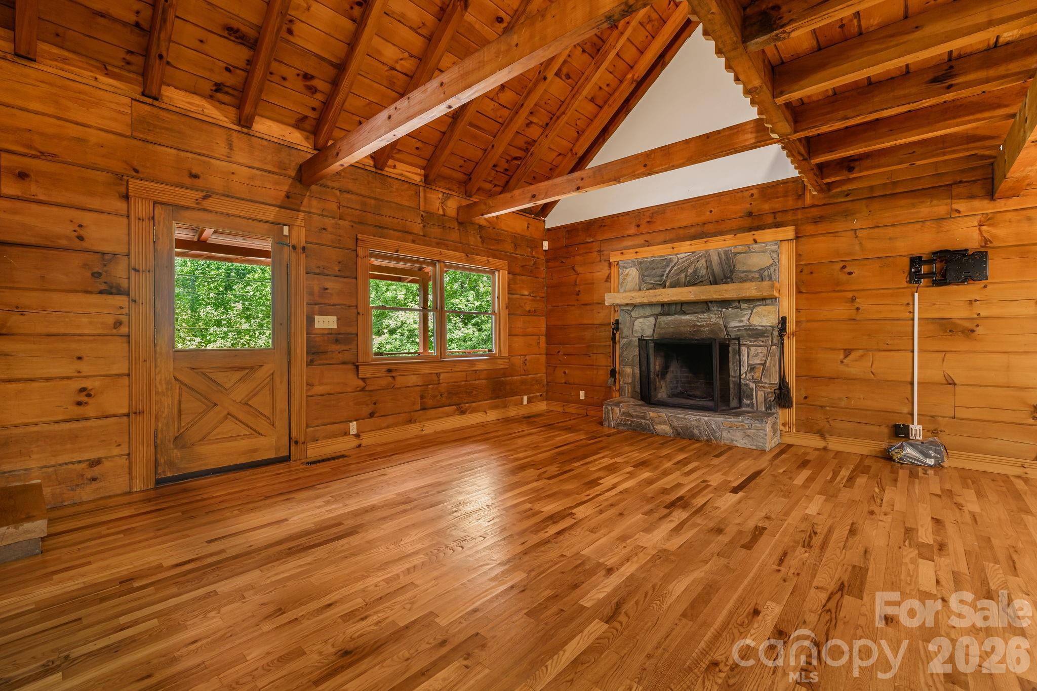 256 Fairway Loop Property Photo 10