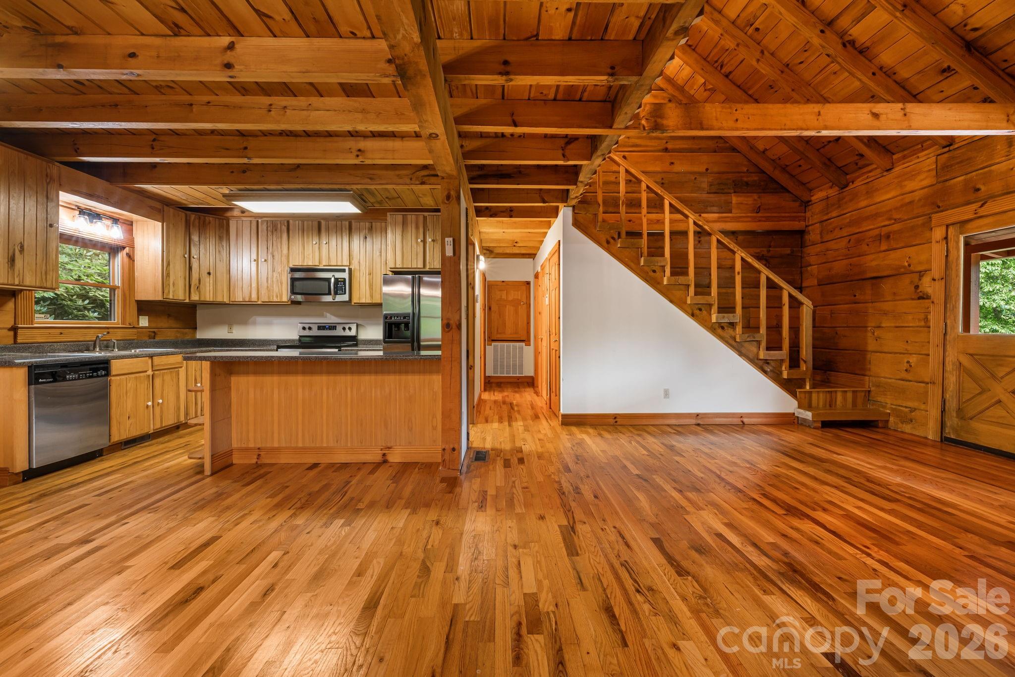 256 Fairway Loop Property Photo 12