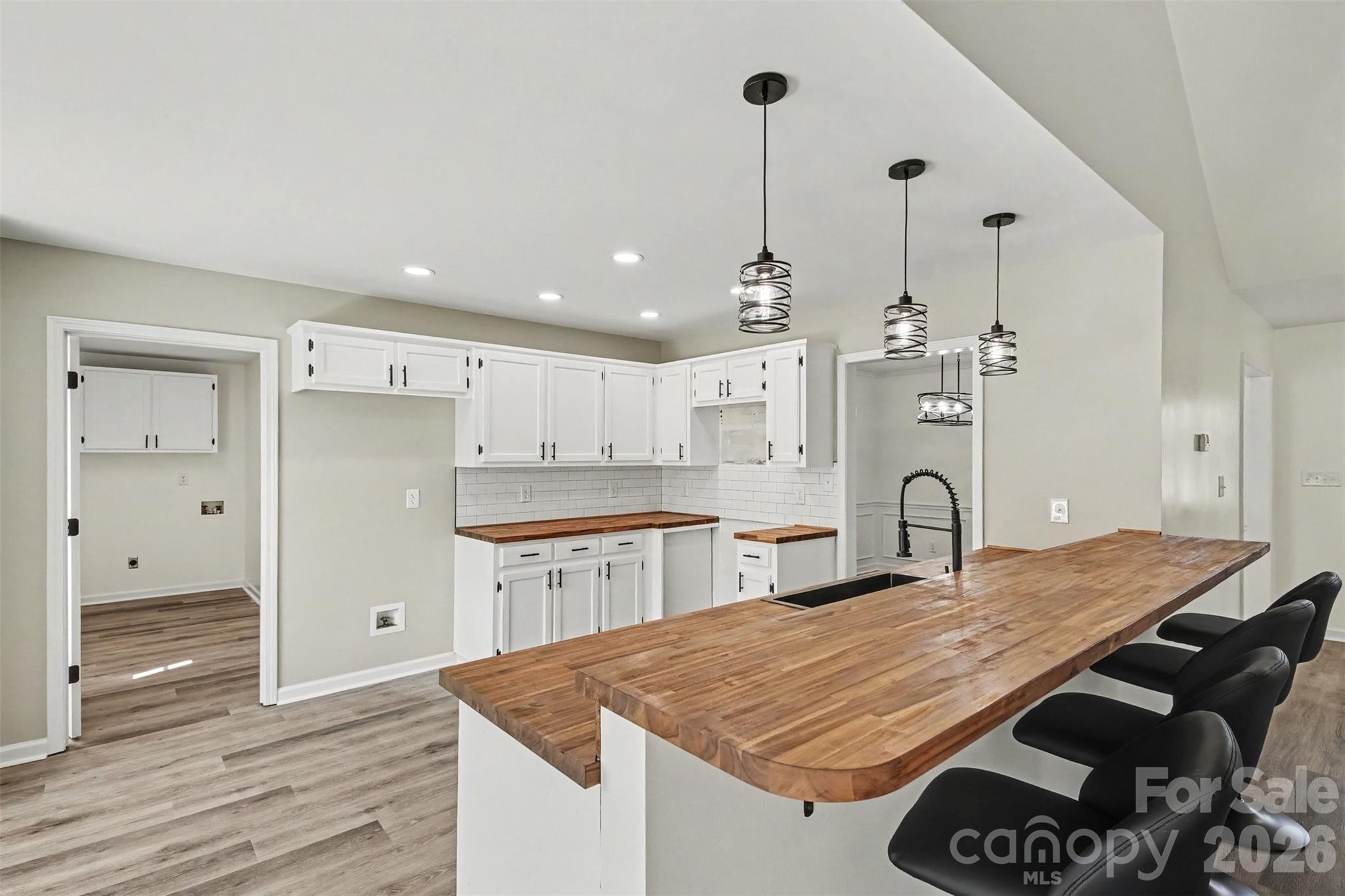8379 Harvell Road Property Photo 4