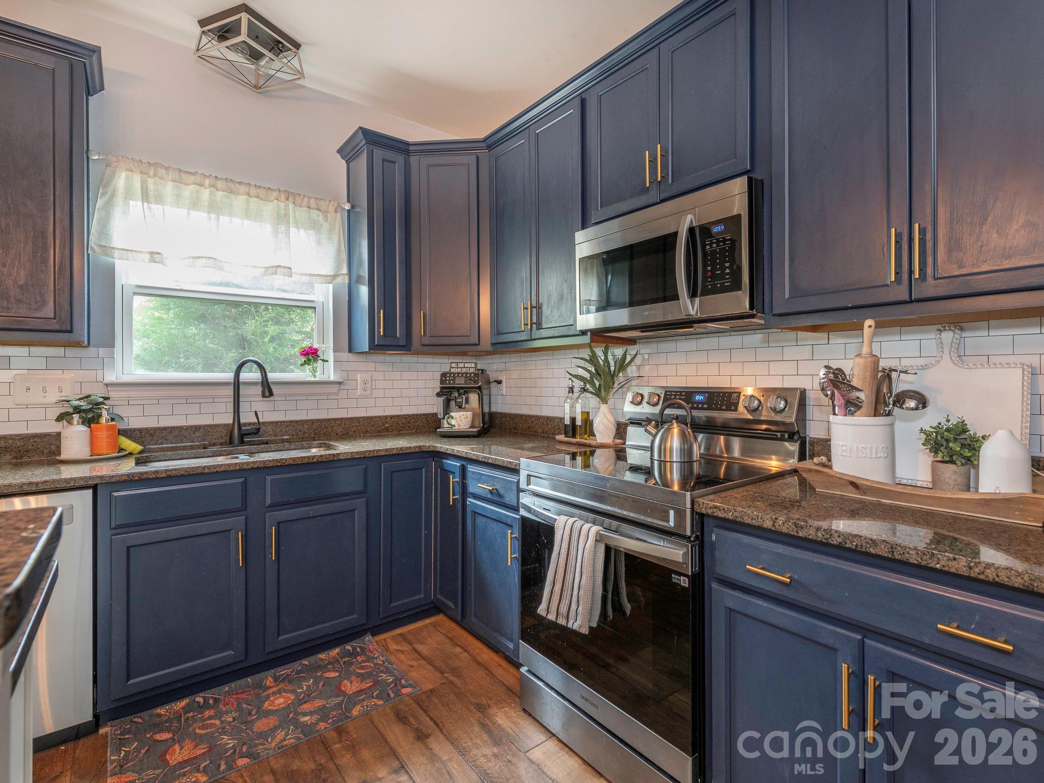 8208 Stourhead Gardens Lane Property Photo 11