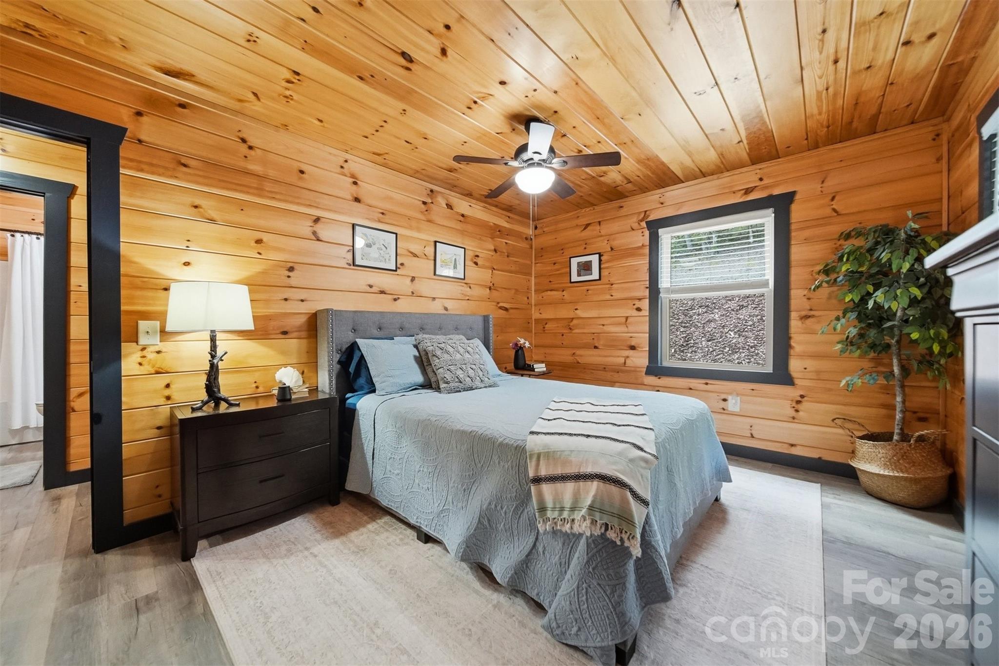4500 Windy Hill Lane Property Photo 15