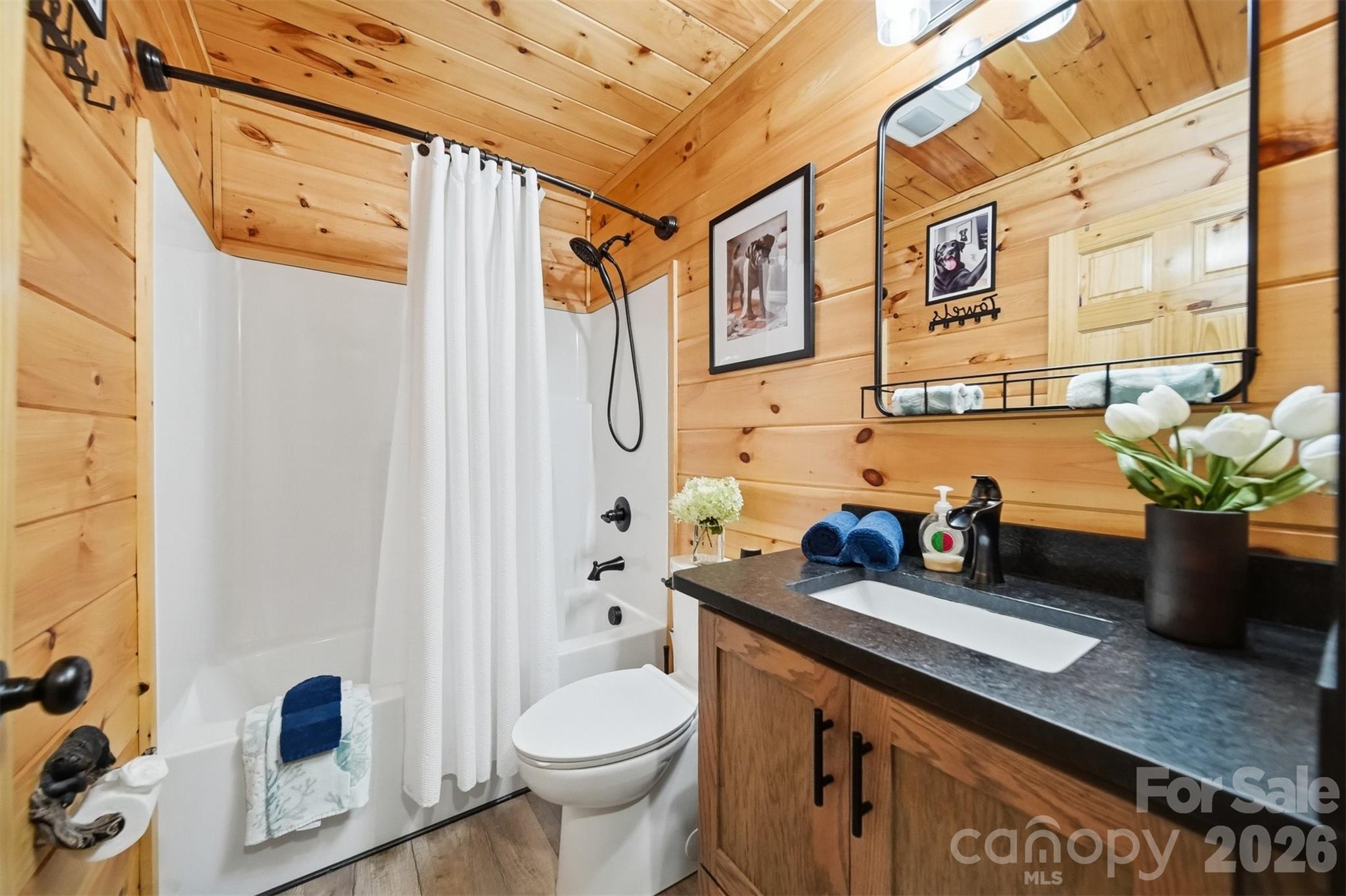 4500 Windy Hill Lane Property Photo 18