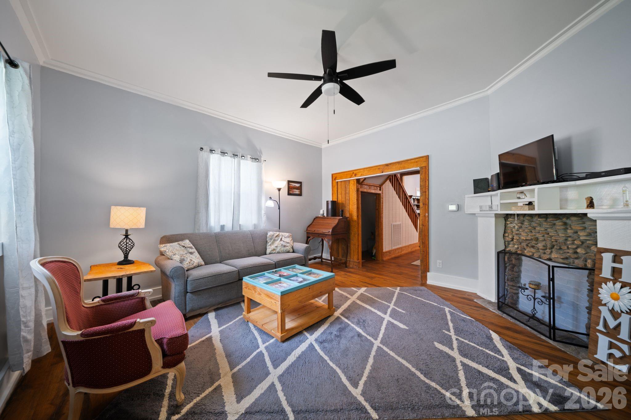 636 N Trade Street Property Photo 18