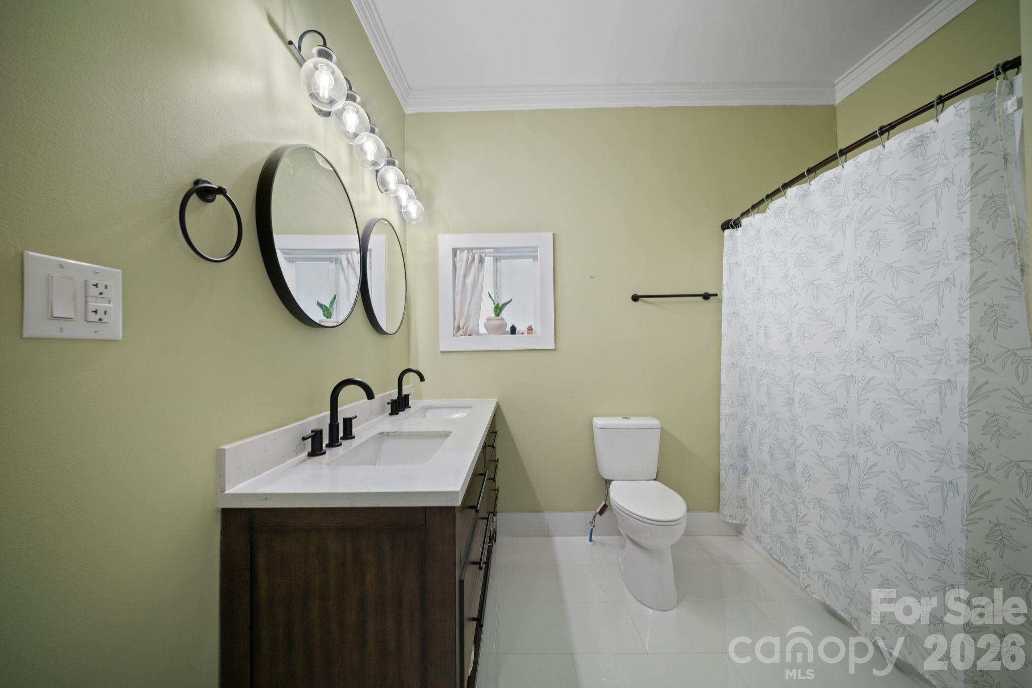 636 N Trade Street Property Photo 21