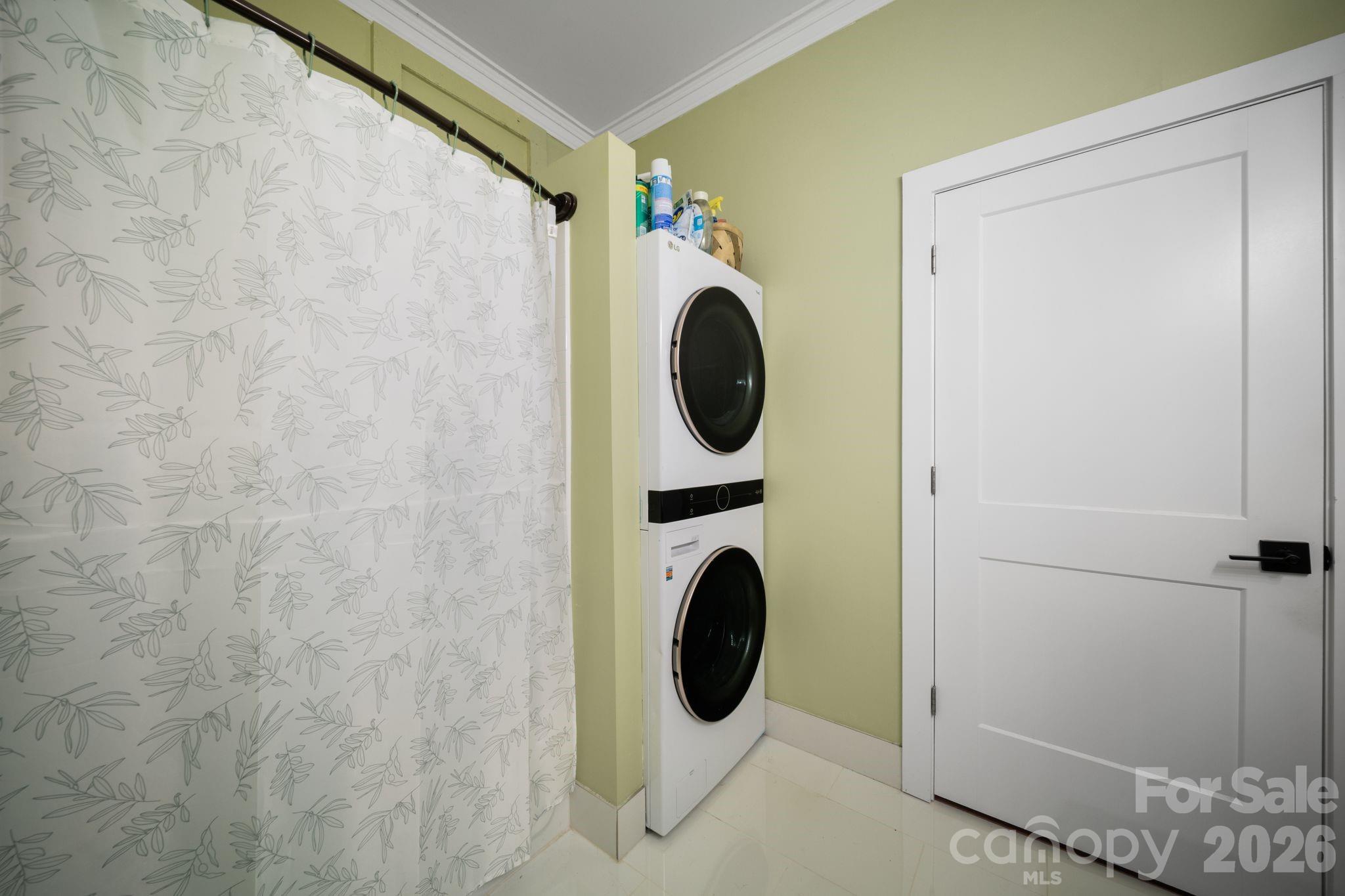 636 N Trade Street Property Photo 22