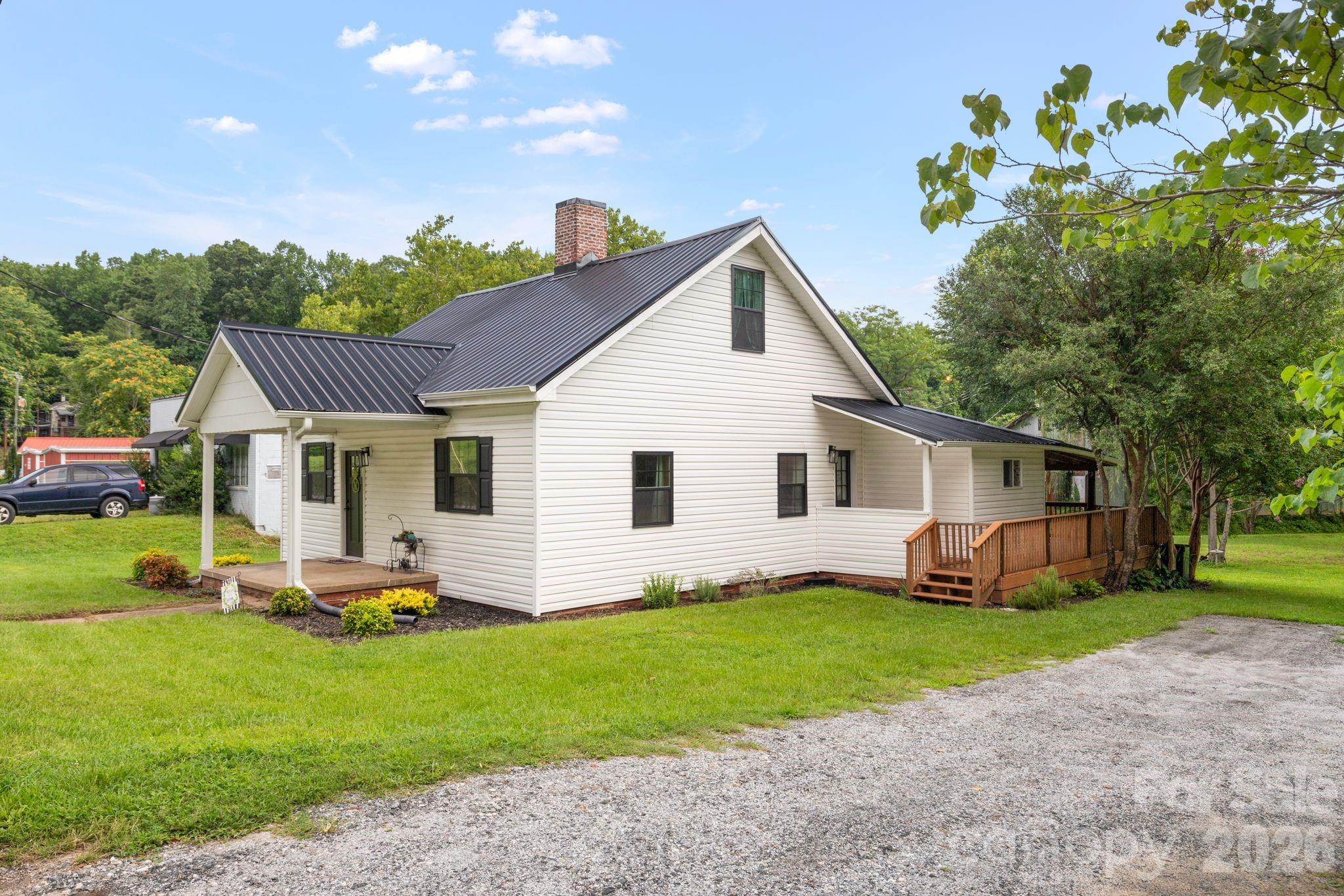 636 N Trade Street Property Photo 44