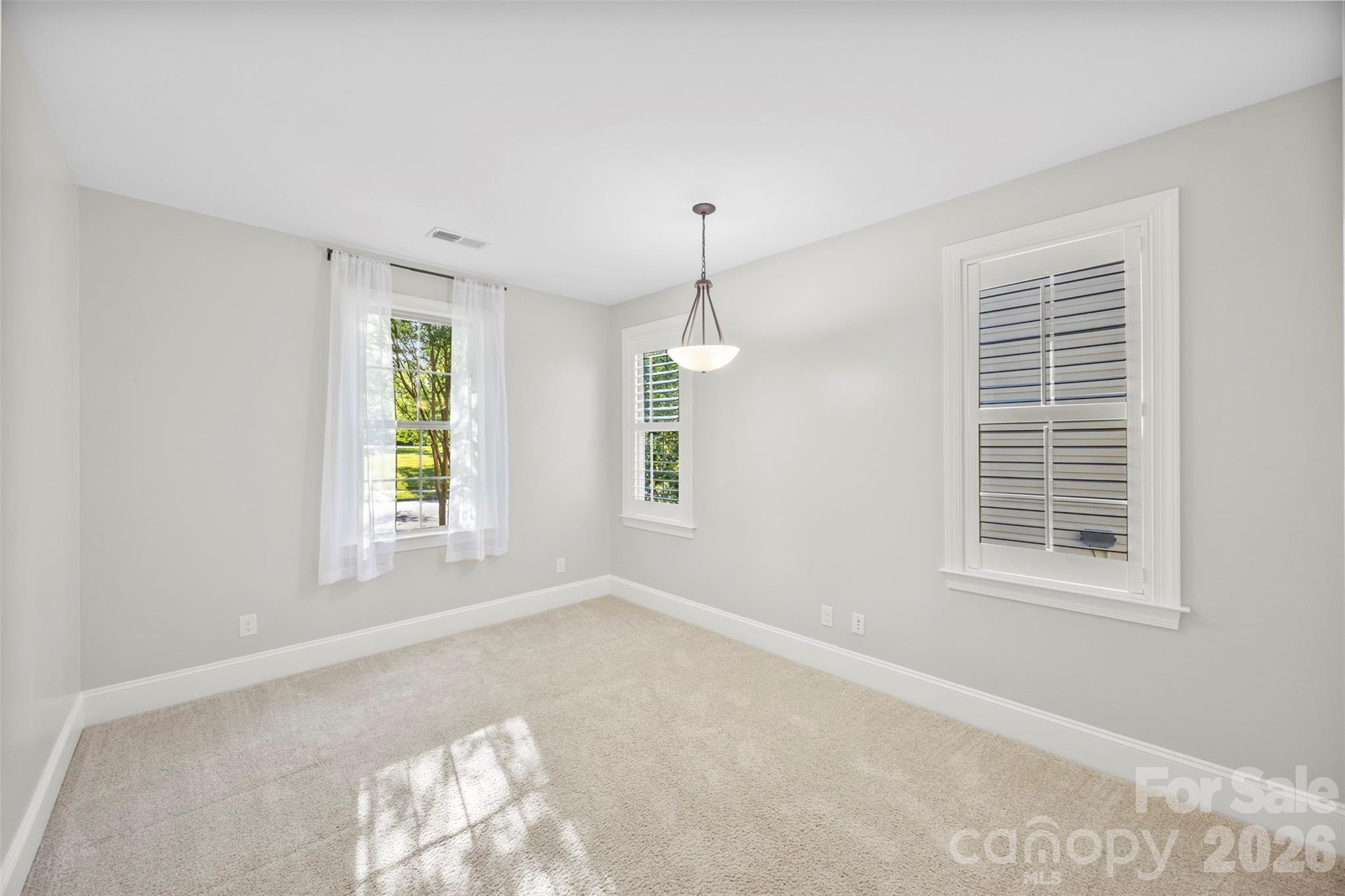 8624 Robbins Crescent Drive Property Photo 4