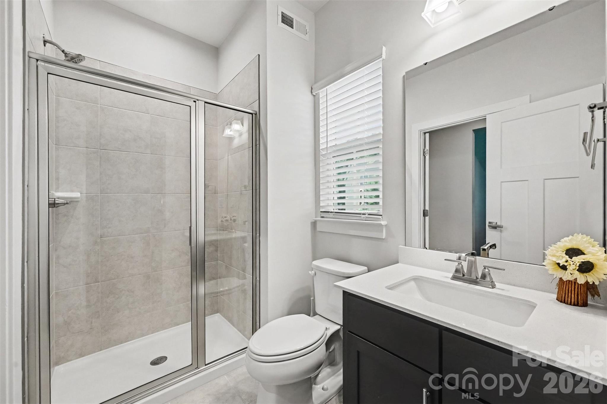 8504 Everwood Avenue Property Photo 28