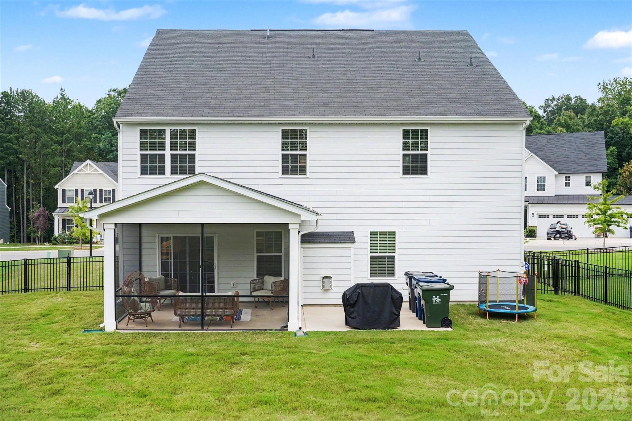 8504 Everwood Avenue Property Photo 35