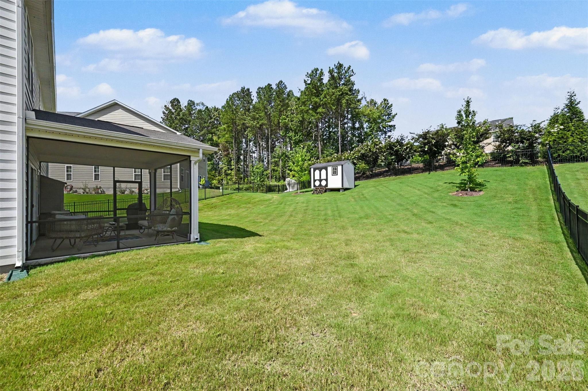 8504 Everwood Avenue Property Photo 38