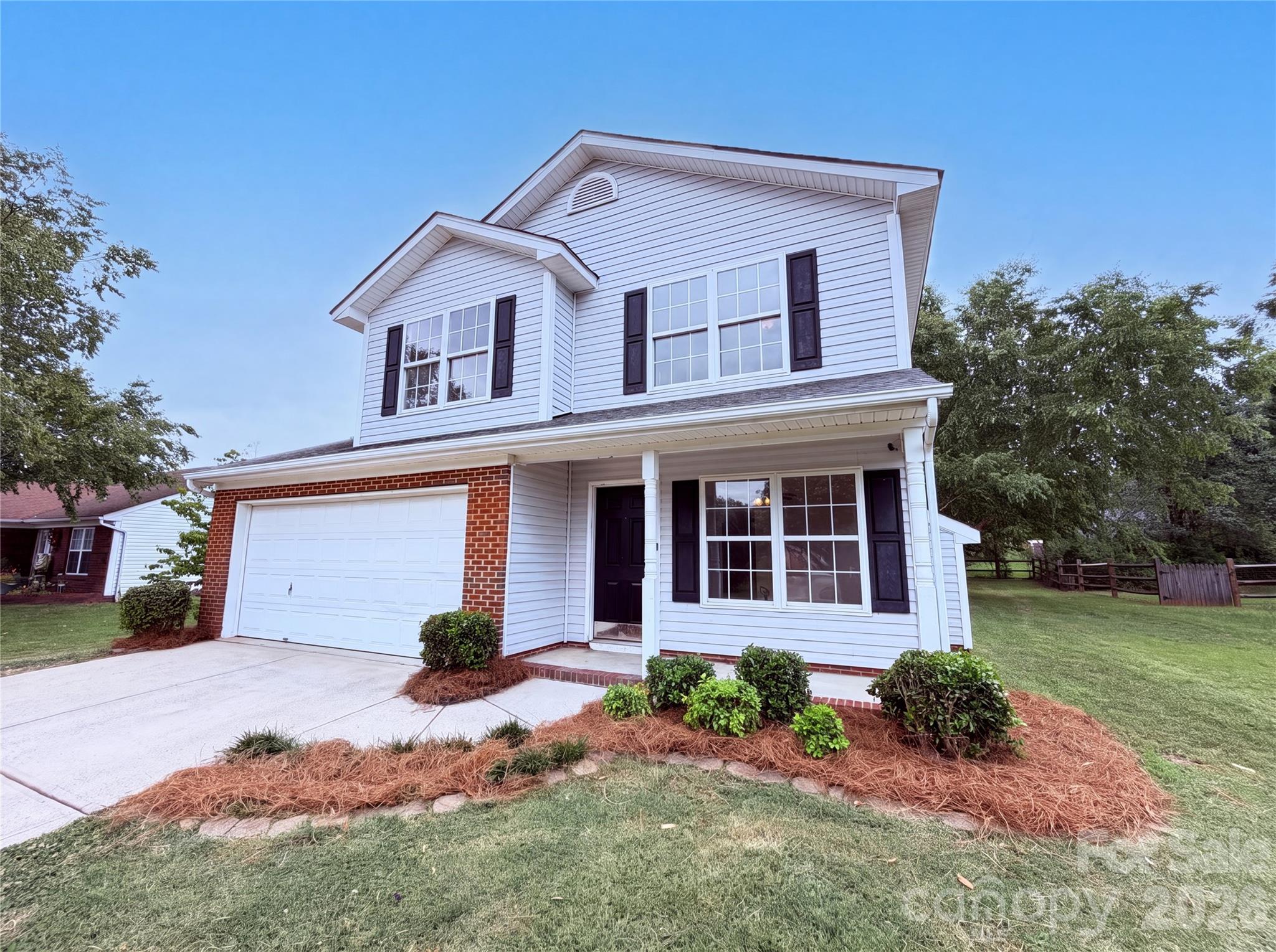 2916 Rosemeade Drive Property Photo 2