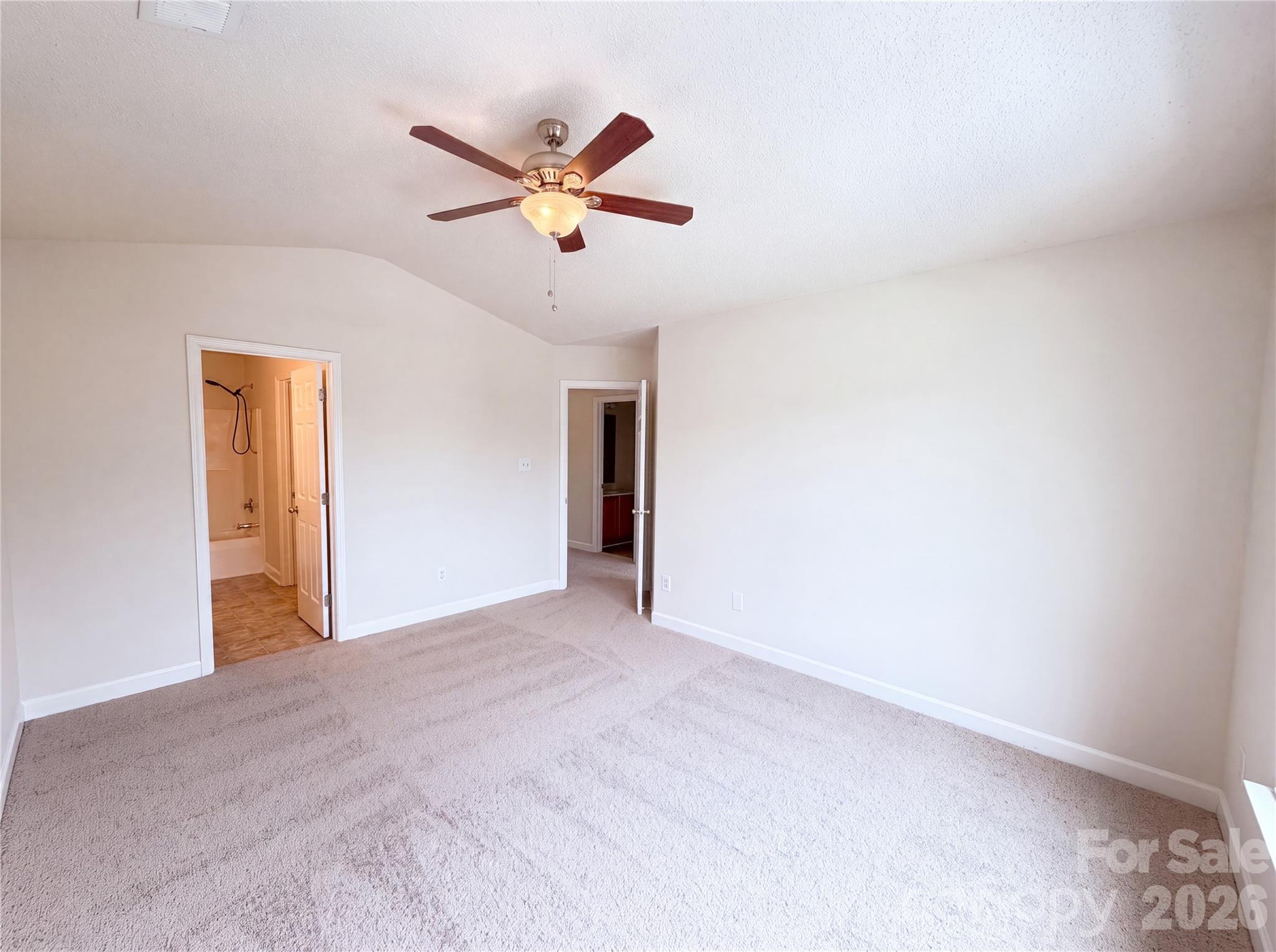 2916 Rosemeade Drive Property Photo 8