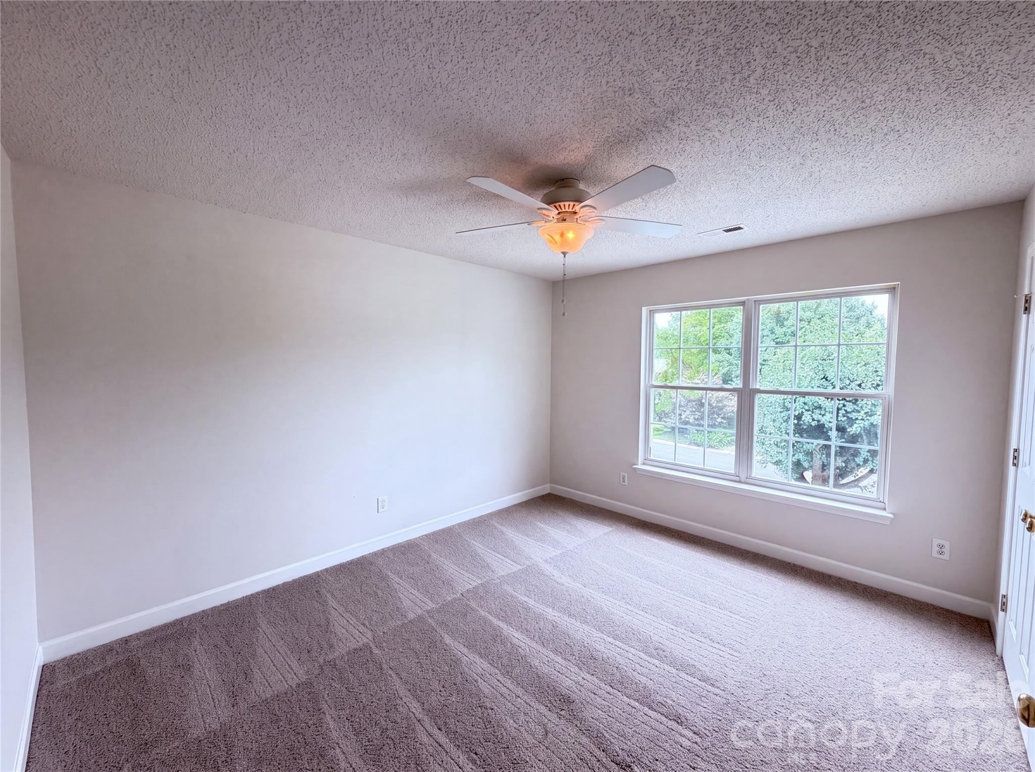 2916 Rosemeade Drive Property Photo 11