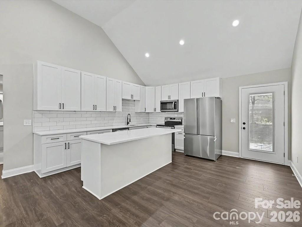211 Ridley Street Property Photo 4