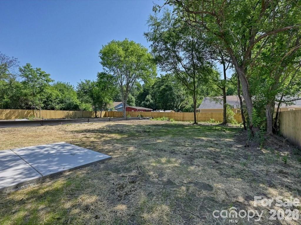 211 Ridley Street Property Photo 9