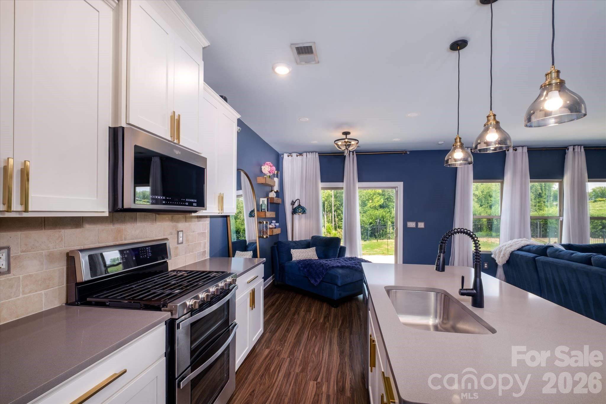 5609 Lavaux Court Property Photo 11