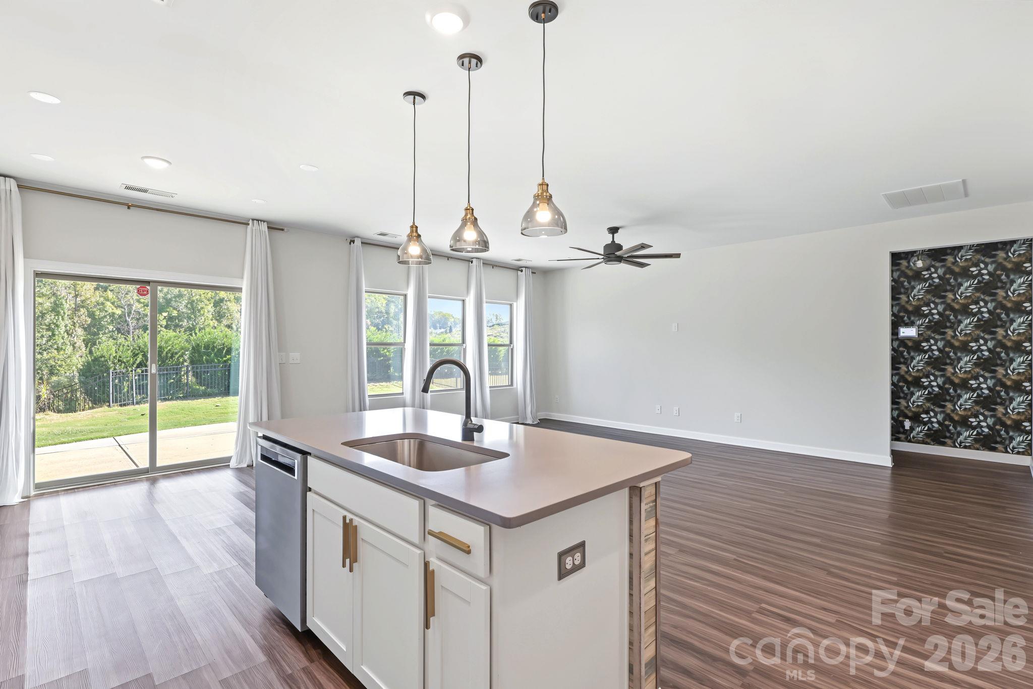 5609 Lavaux Court Property Photo 11